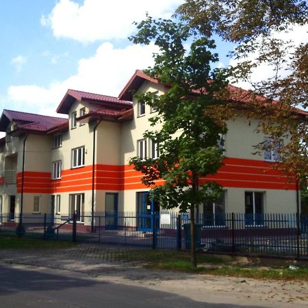 Noclegi Pod Kasztanami Marki  Exterior foto