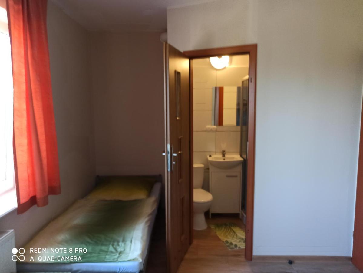 Noclegi Pod Kasztanami Marki  Exterior foto