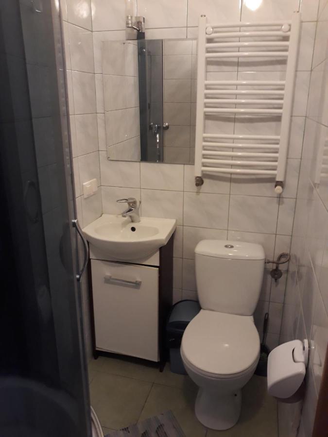 Noclegi Pod Kasztanami Marki  Exterior foto