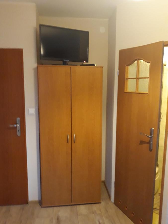 Noclegi Pod Kasztanami Marki  Exterior foto