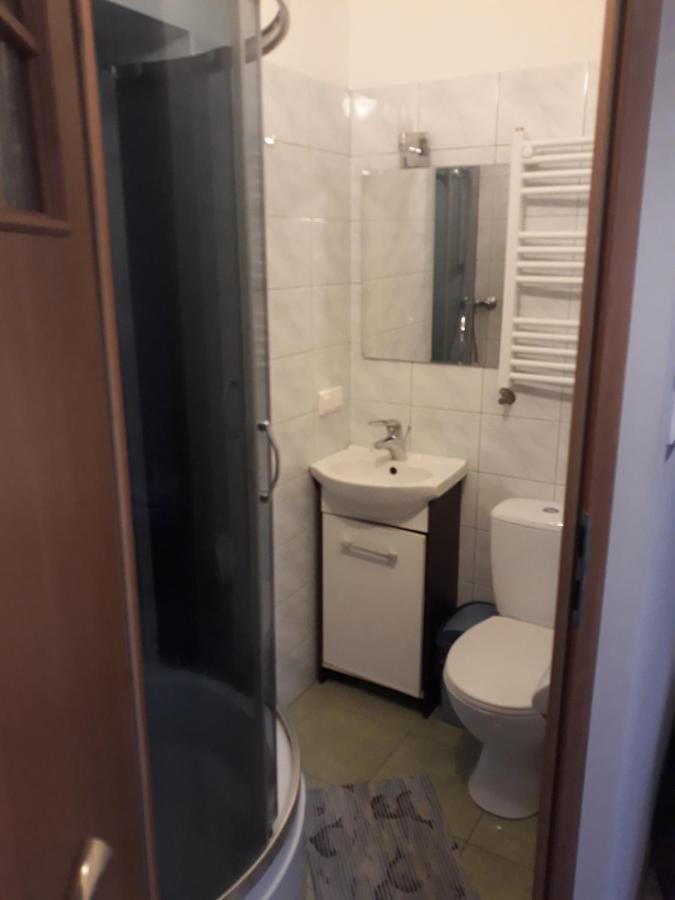 Noclegi Pod Kasztanami Marki  Exterior foto