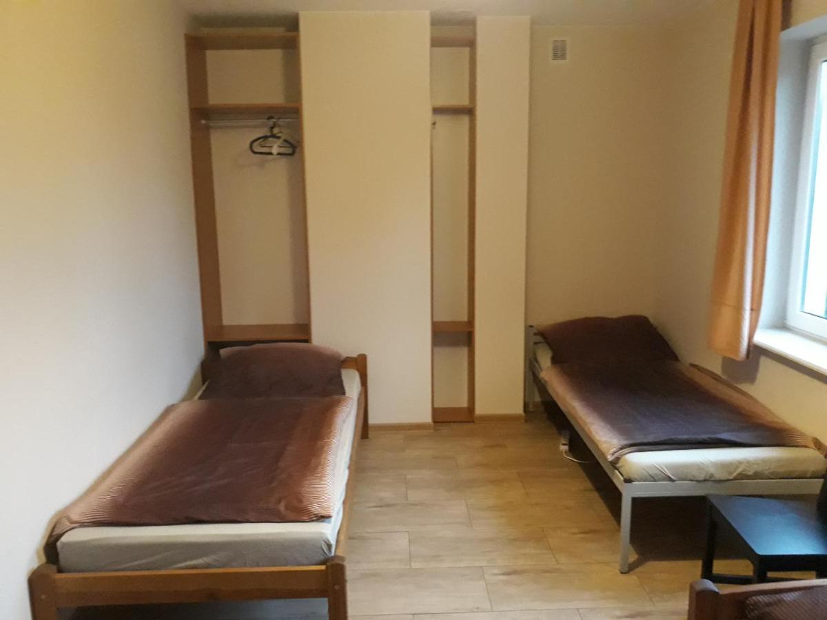 Noclegi Pod Kasztanami Marki  Exterior foto