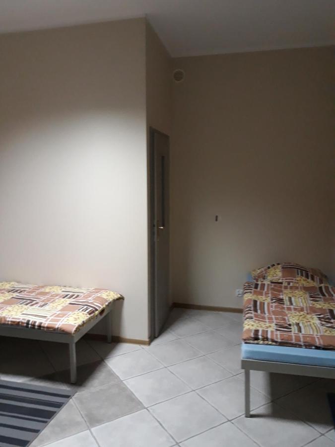 Noclegi Pod Kasztanami Marki  Exterior foto